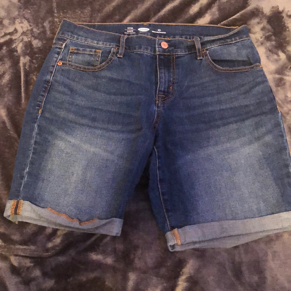 Old Navy fitted regular/standard shorts